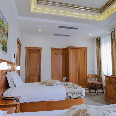 Boka Hotell