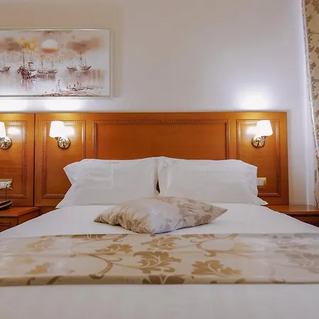 Boka Hotell 4*