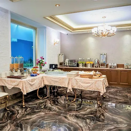 Boka Hotell 4*