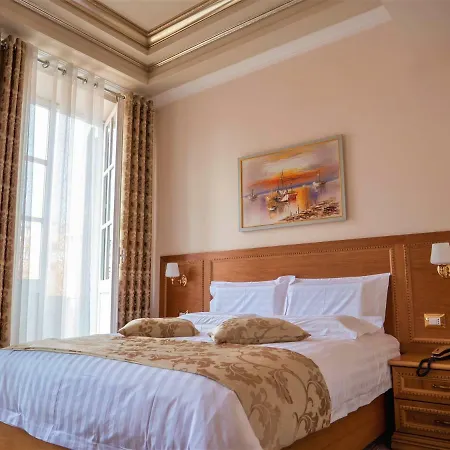Boka Hotell 4*