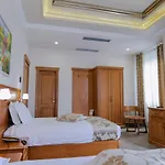Boka Hotell